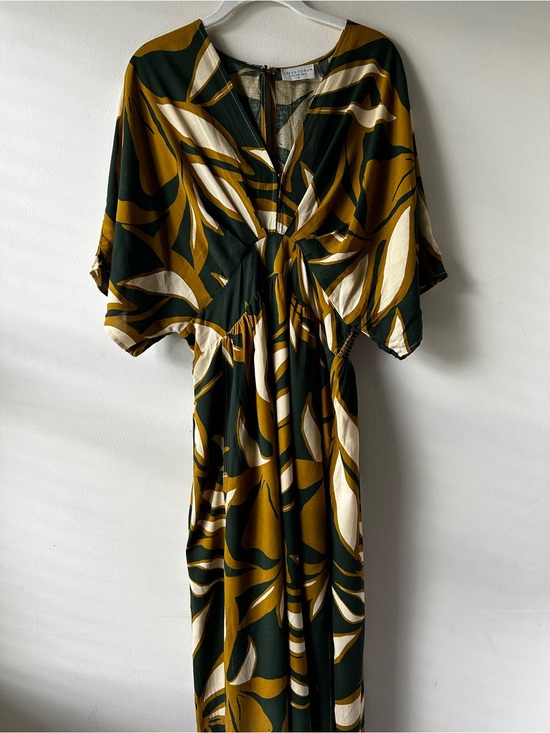 Dress Forum Dresses & Skirts - Boho Tropical Dress Forum Kimono Sleeve Maxi Floral Dress Forest Green Tan Cream